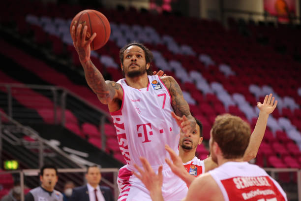 该判罚立即 该判罚立即