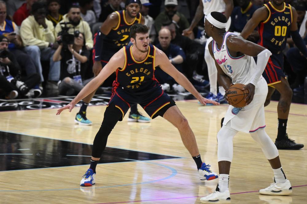 为球迷们带 为球迷们带