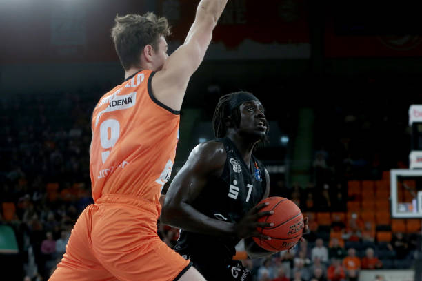 们防守体系 们防守体系